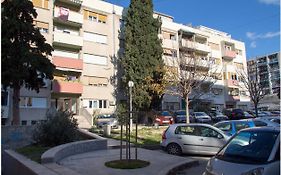 D Apartment